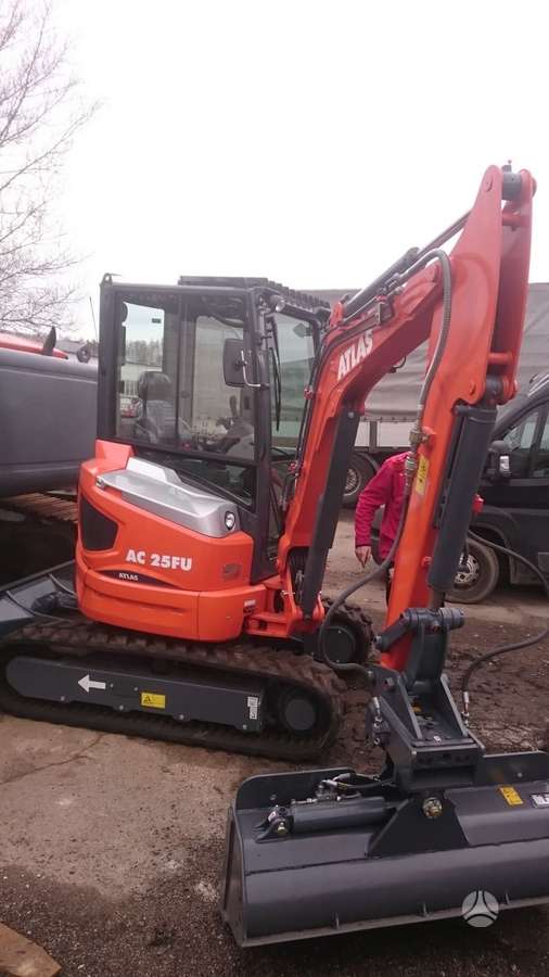 Atlas AC 25UF, mini excavator