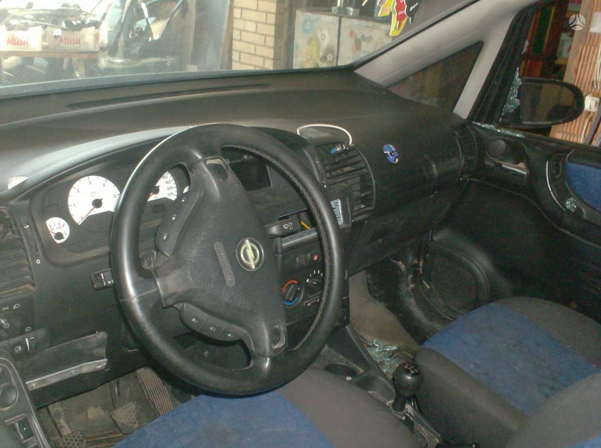 Opel Zafira Dalimis