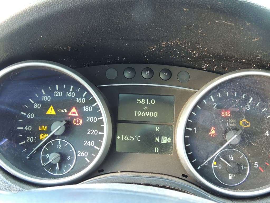 Mercedes-Benz ML320