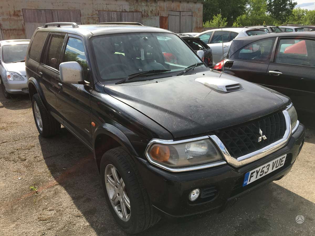 Mitsubishi Pajero Sport