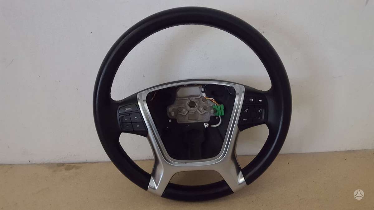 Volvo V70 frame rails (fornt, rear), lights