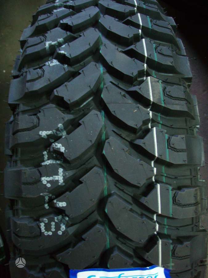 -Kita- UniversaliosZiemines, всесезонные 235/75 R15