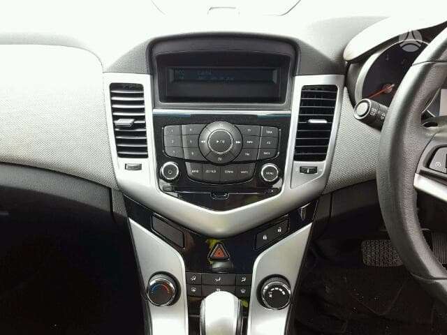 Chevrolet Cruze dalimis