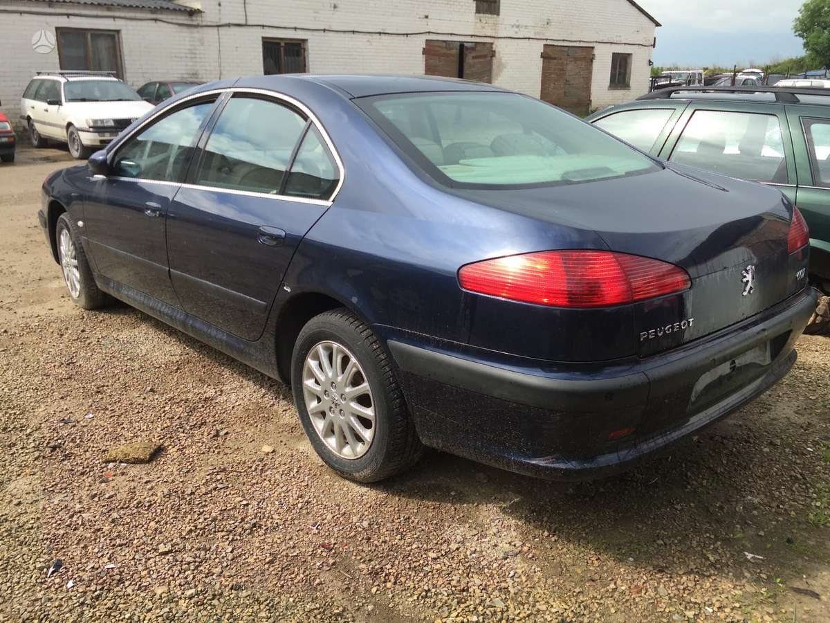 Peugeot 607