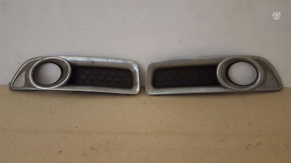 Volvo V70 frame rails (fornt, rear), lights