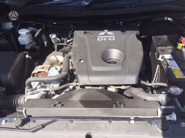 Mitsubishi L200 dalimis