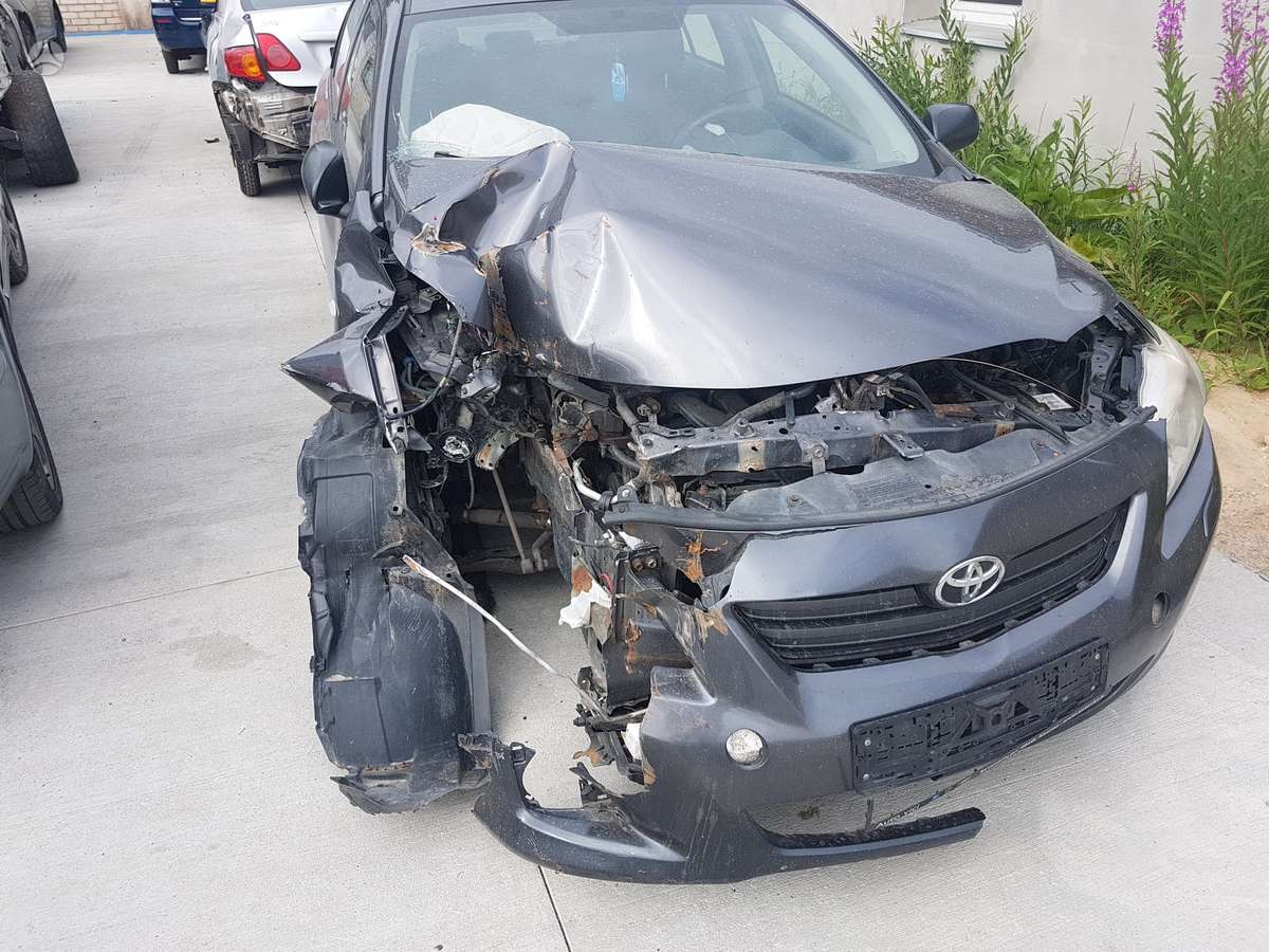 Toyota Corolla dalimis. Europa dalimis