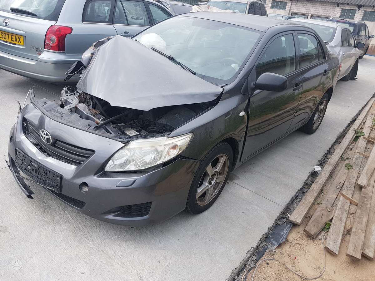 Toyota Corolla dalimis. Europa dalimis