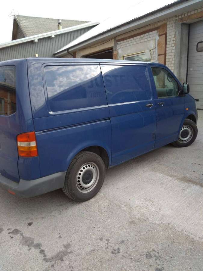 Volkswagen T5, cargo vans