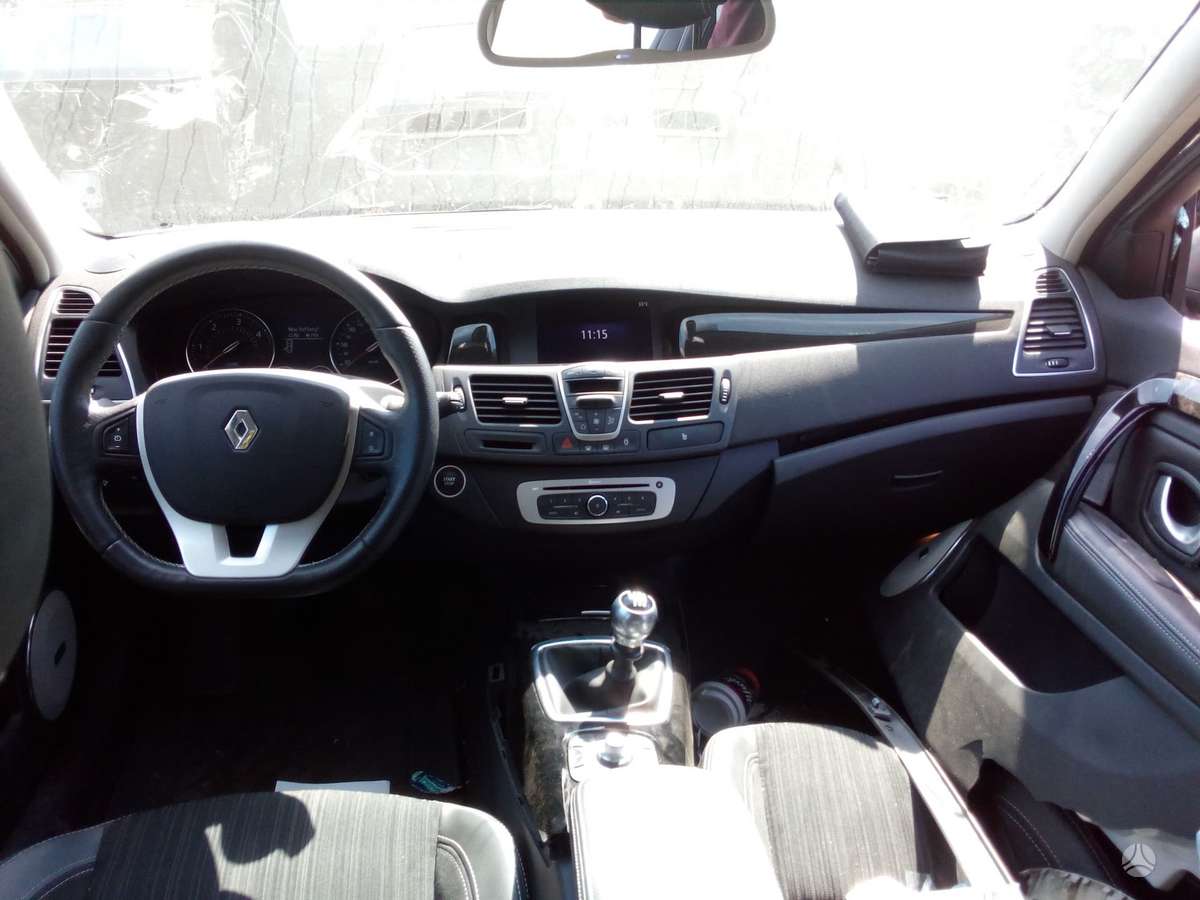 Renault Laguna по частям
