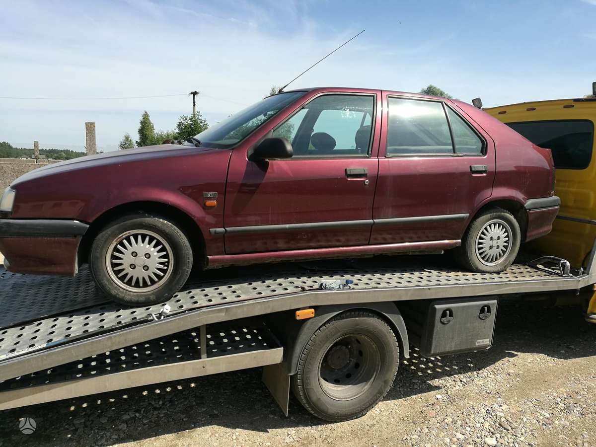Renault 19