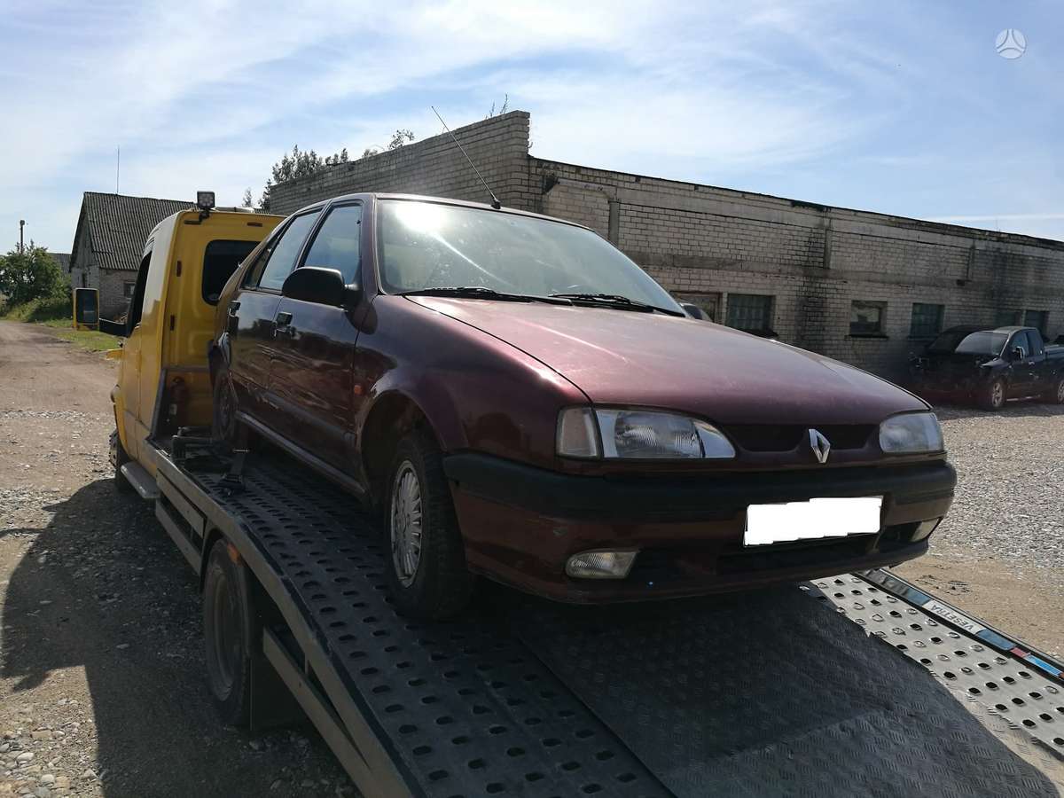 Renault 19