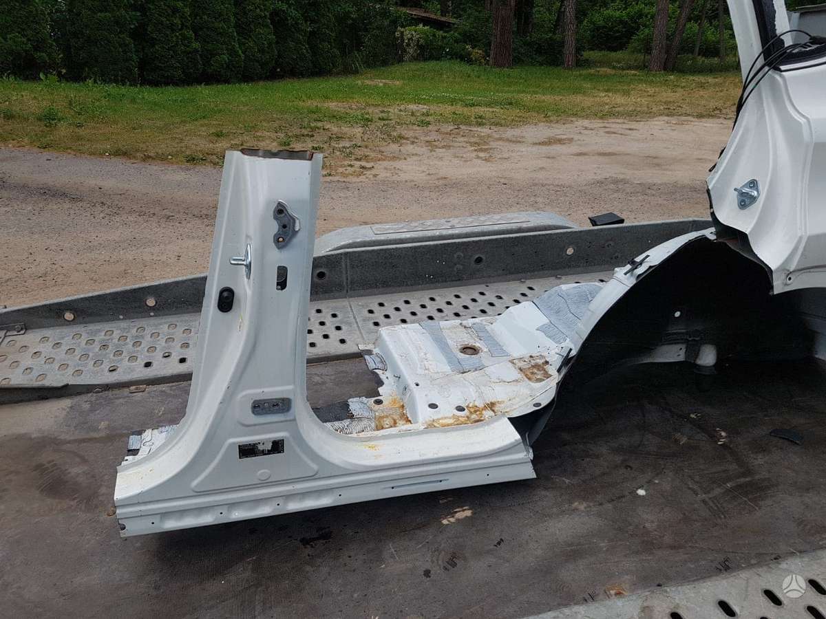 Toyota RAV4 по частям