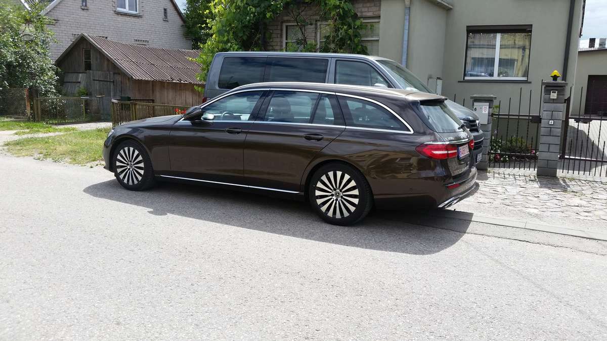 Mercedes-Benz E200, 2.0 l., Универсал