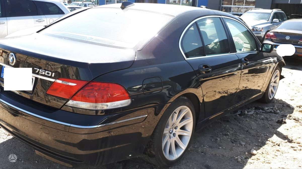 BMW 745 по частям