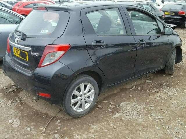 Toyota Yaris for parts