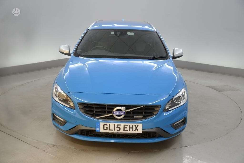 Volvo V60 по частям. D4 r style