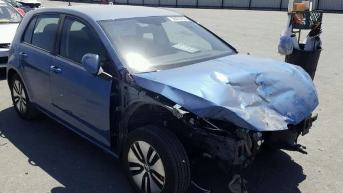 Volkswagen Golf по частям