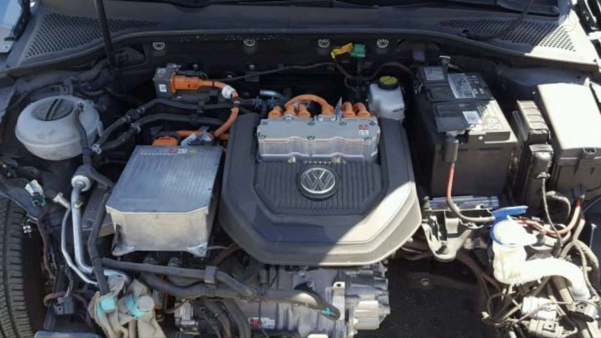 Volkswagen Golf по частям