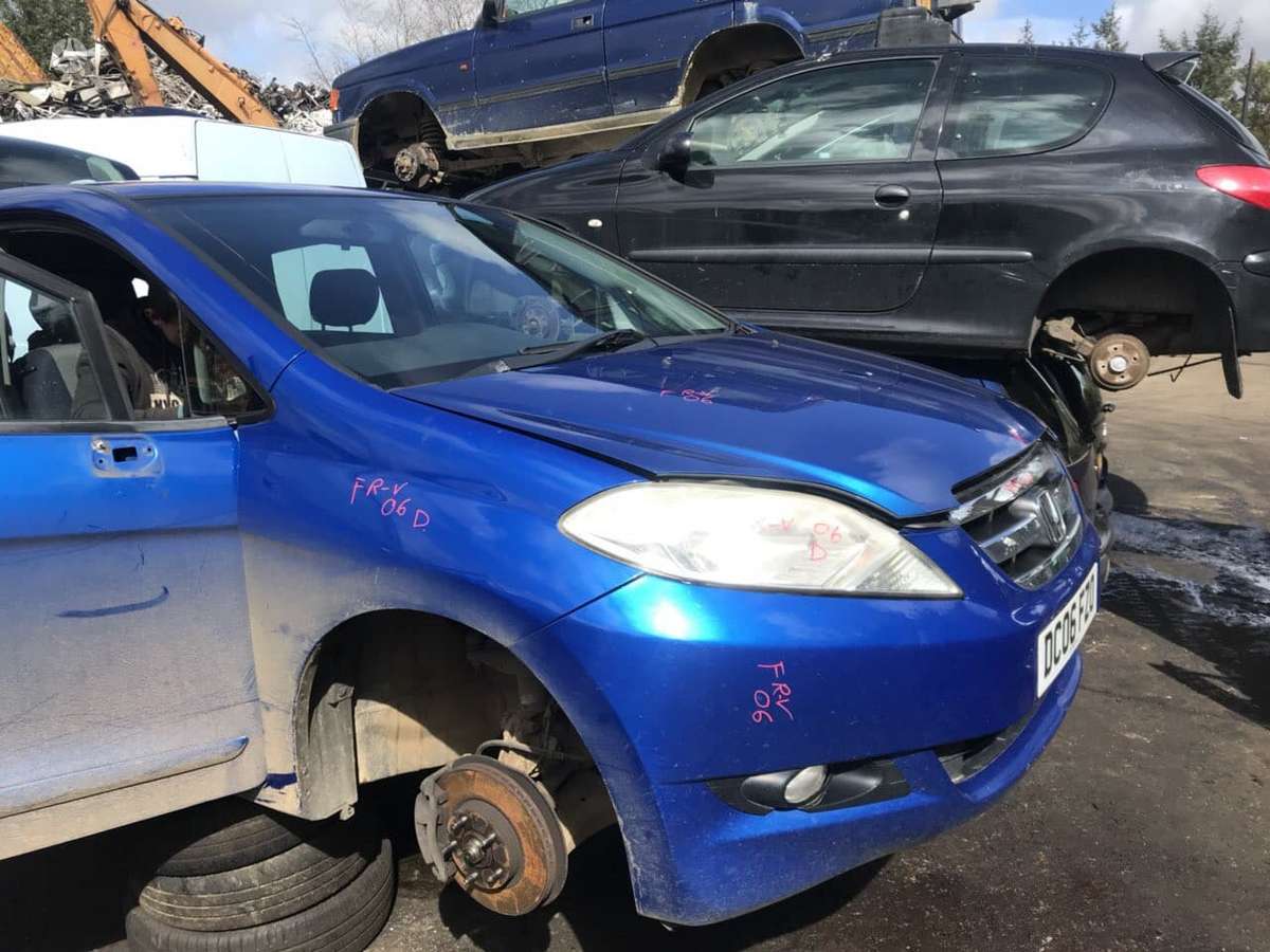 Honda FR-V for parts