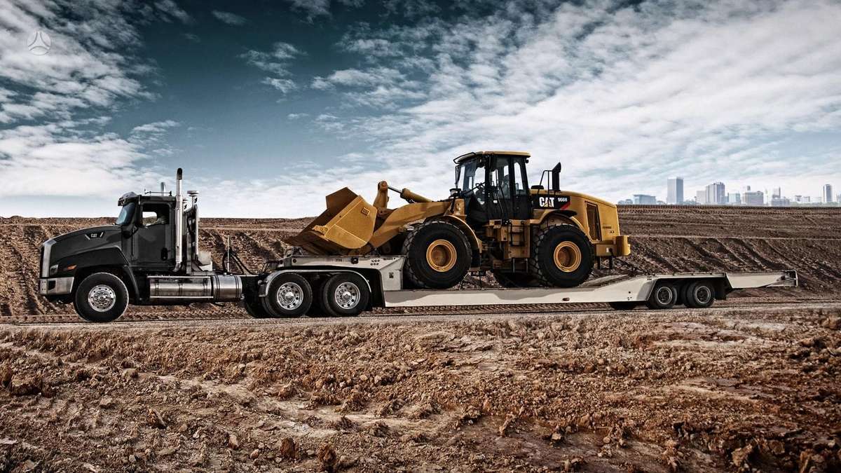 Caterpillar Kitas, construction and road construction equipment