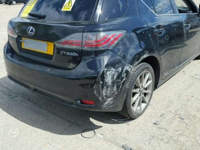 Lexus CT 200h Dalimis is anglijos