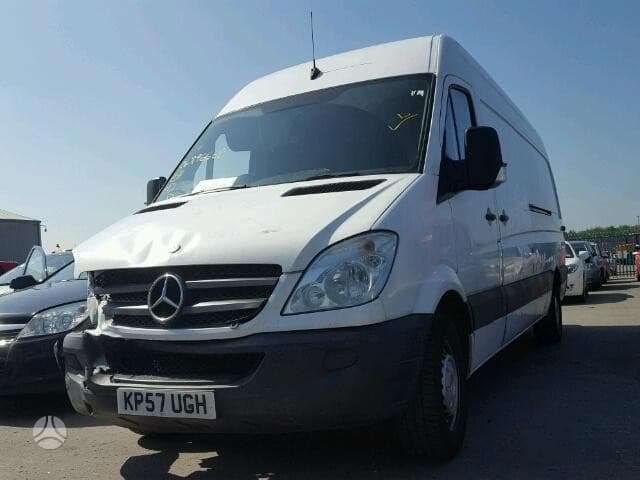 Mercedes-Benz Sprinter, krovininiai mikroautobusai