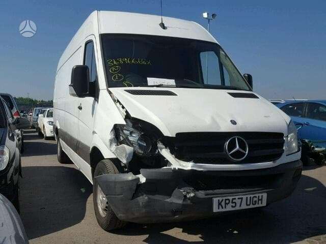 Mercedes-Benz Sprinter, krovininiai mikroautobusai