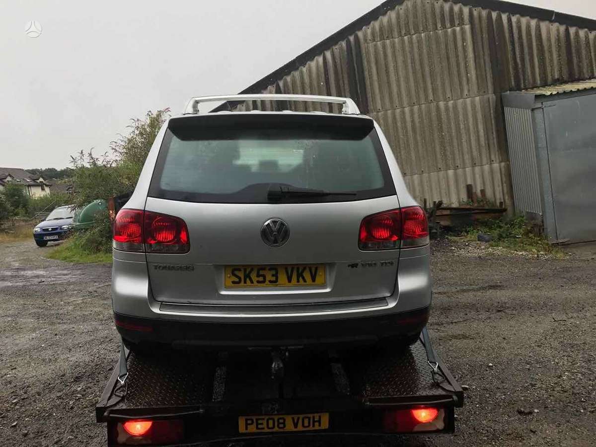 Volkswagen Touareg dalimis