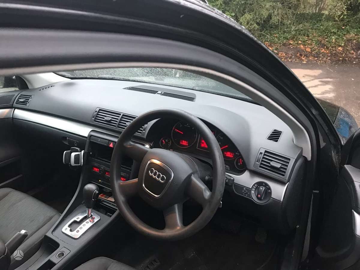 Audi A4 по частям