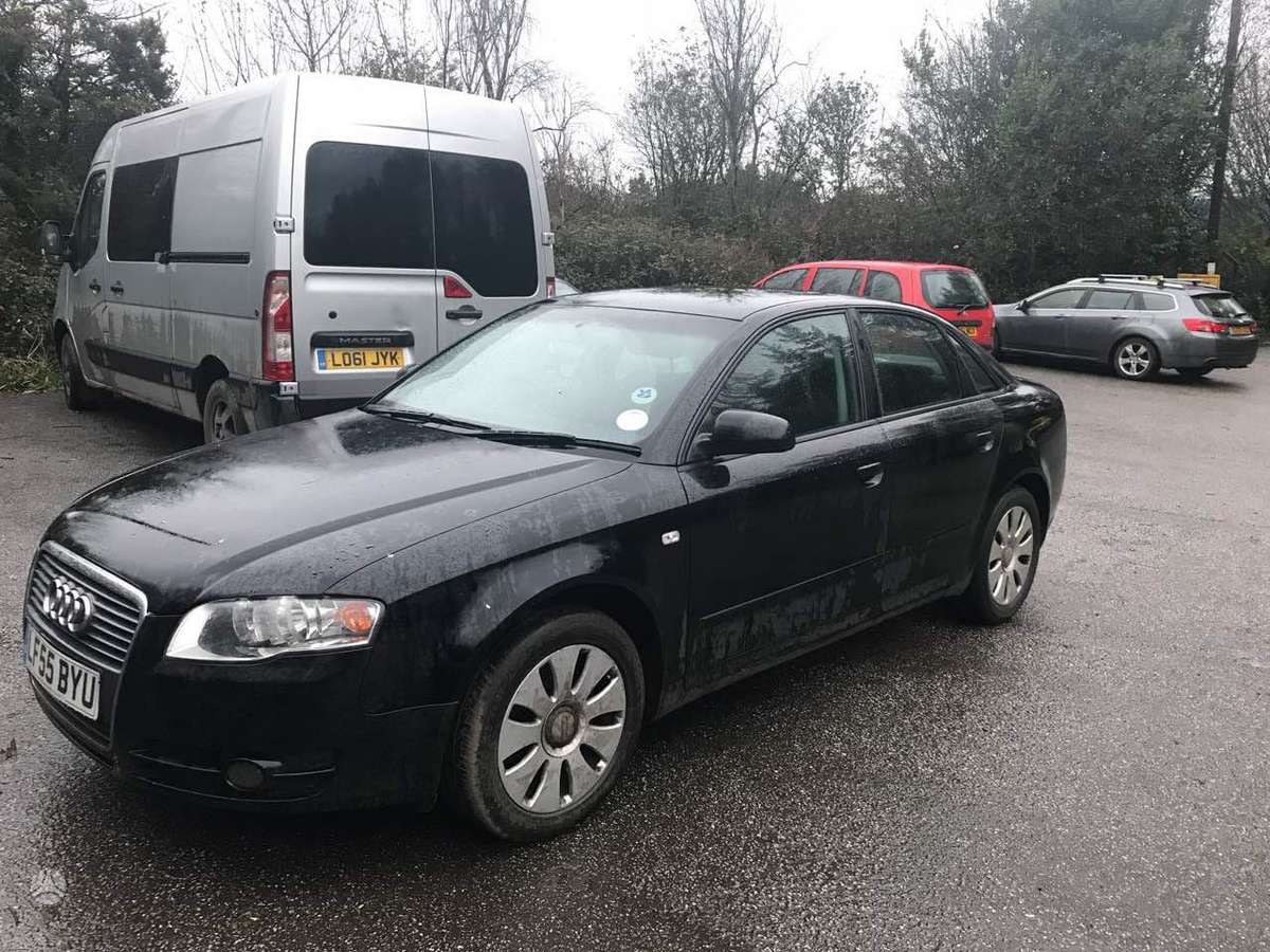 Audi A4 dalimis
