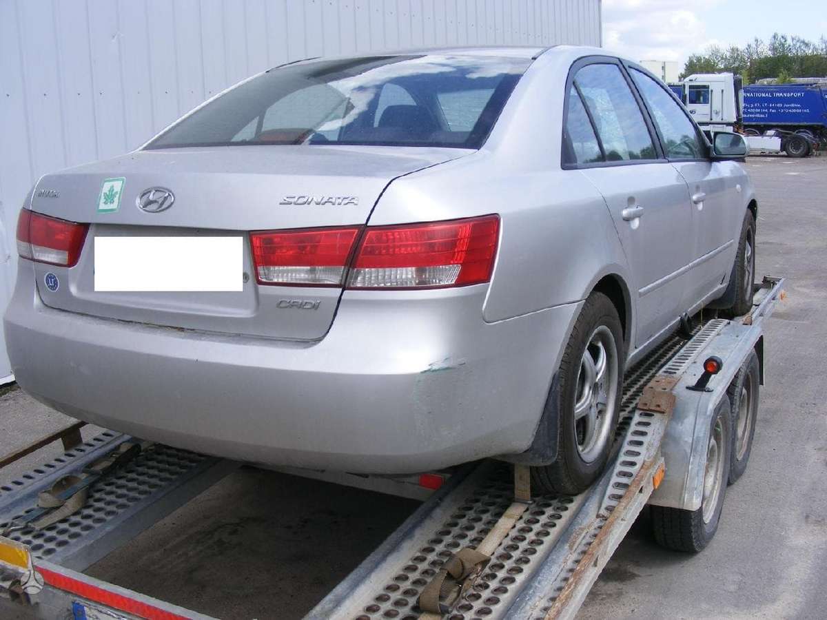 Hyundai Sonata по частям