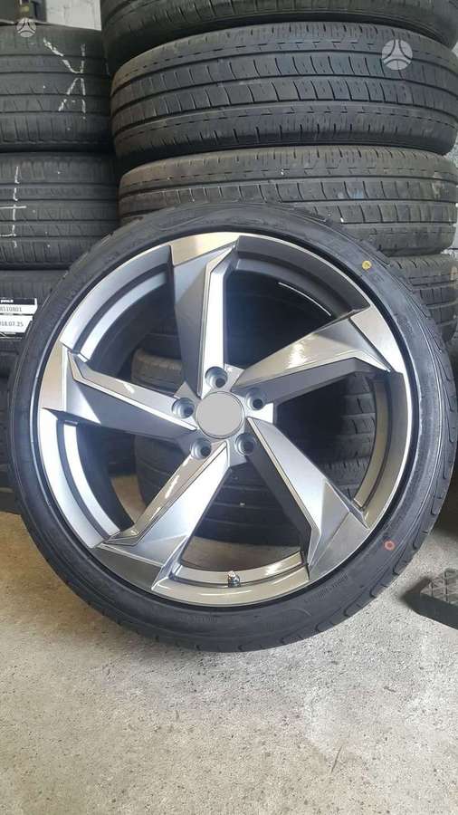 Audi New Rotor, lengvojo lydinio, R19