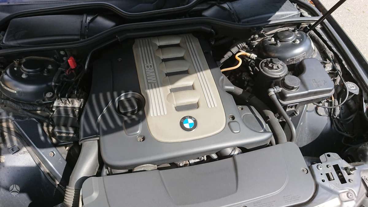 BMW 730
