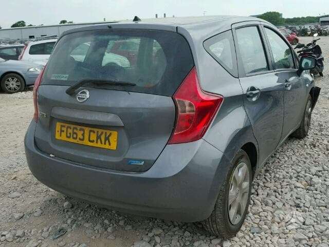 Nissan Note по частям