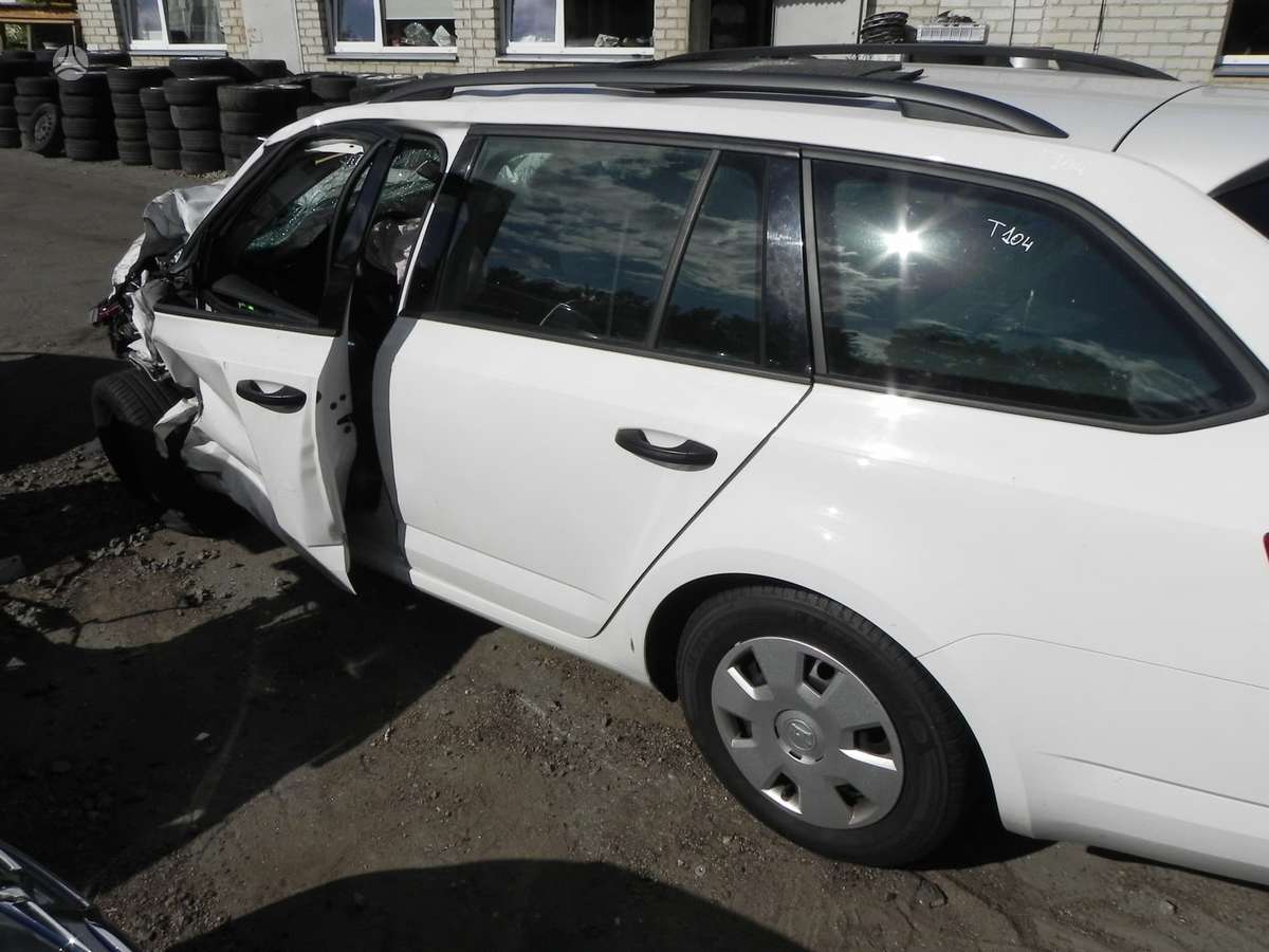 Skoda Octavia dalimis