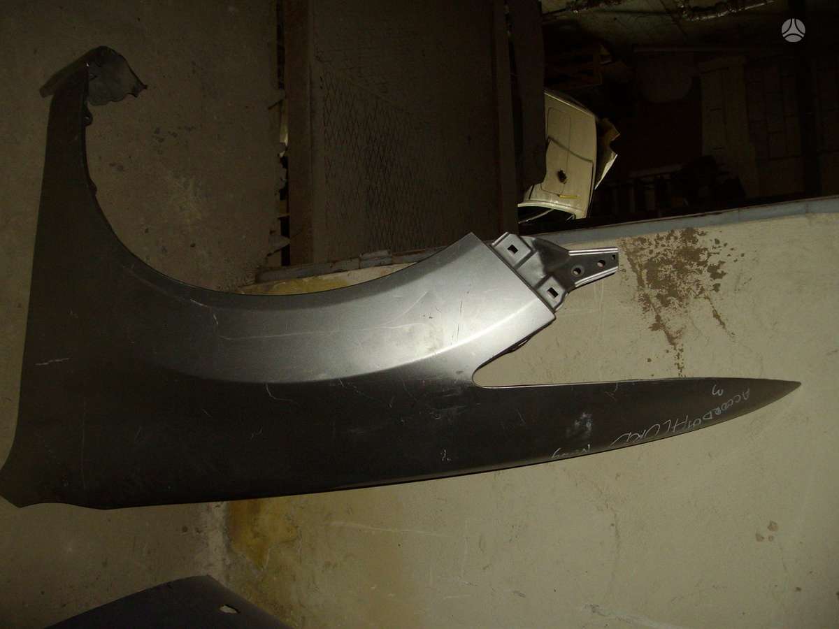Honda Accord kėbulo dalys