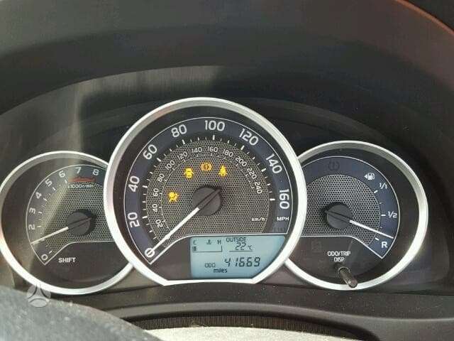 Toyota Auris dalimis
