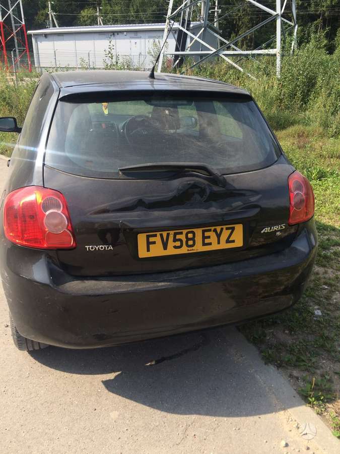 Toyota Auris 1nt 5 begiu