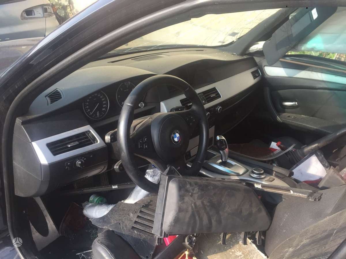BMW 530 Yra daugiau ardomu auto ir varikliu galimas pristatymas