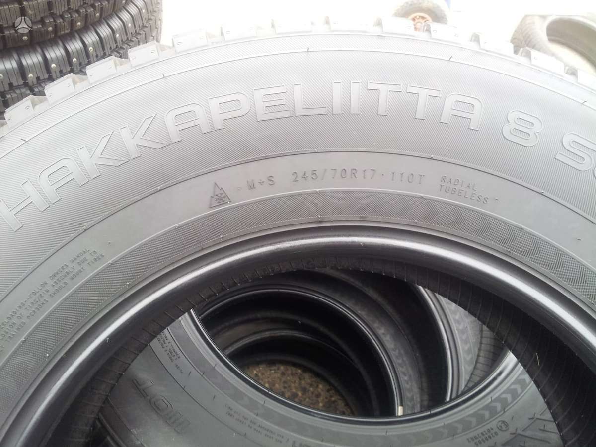 Nokian, žieminės 245/70 R17