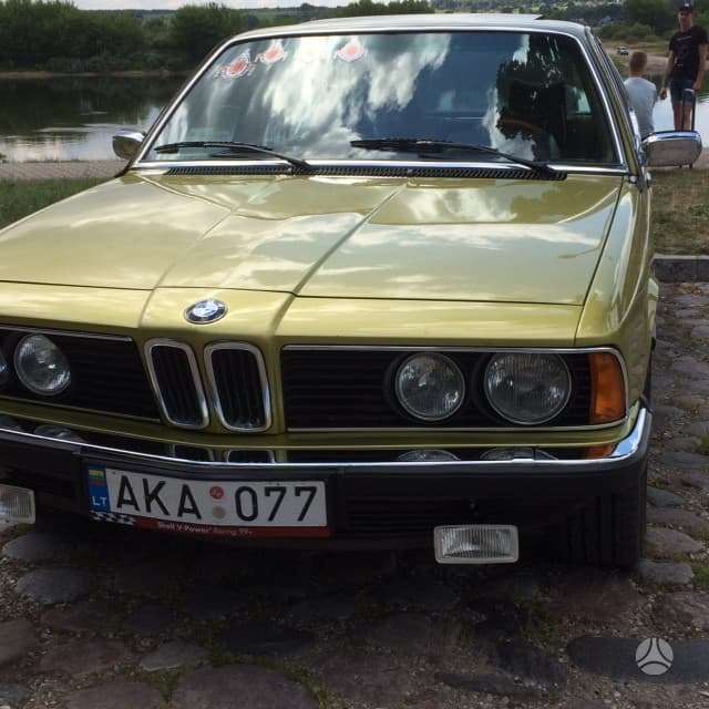 BMW 732, 3.2 l., Седан
