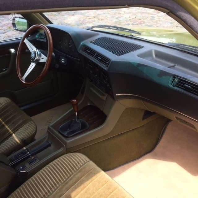 BMW 732, 3.2 l., Седан