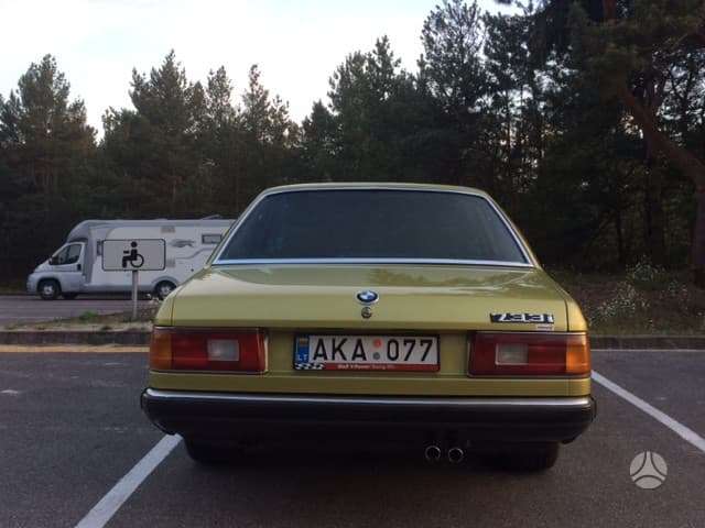 BMW 732, 3.2 l., Седан