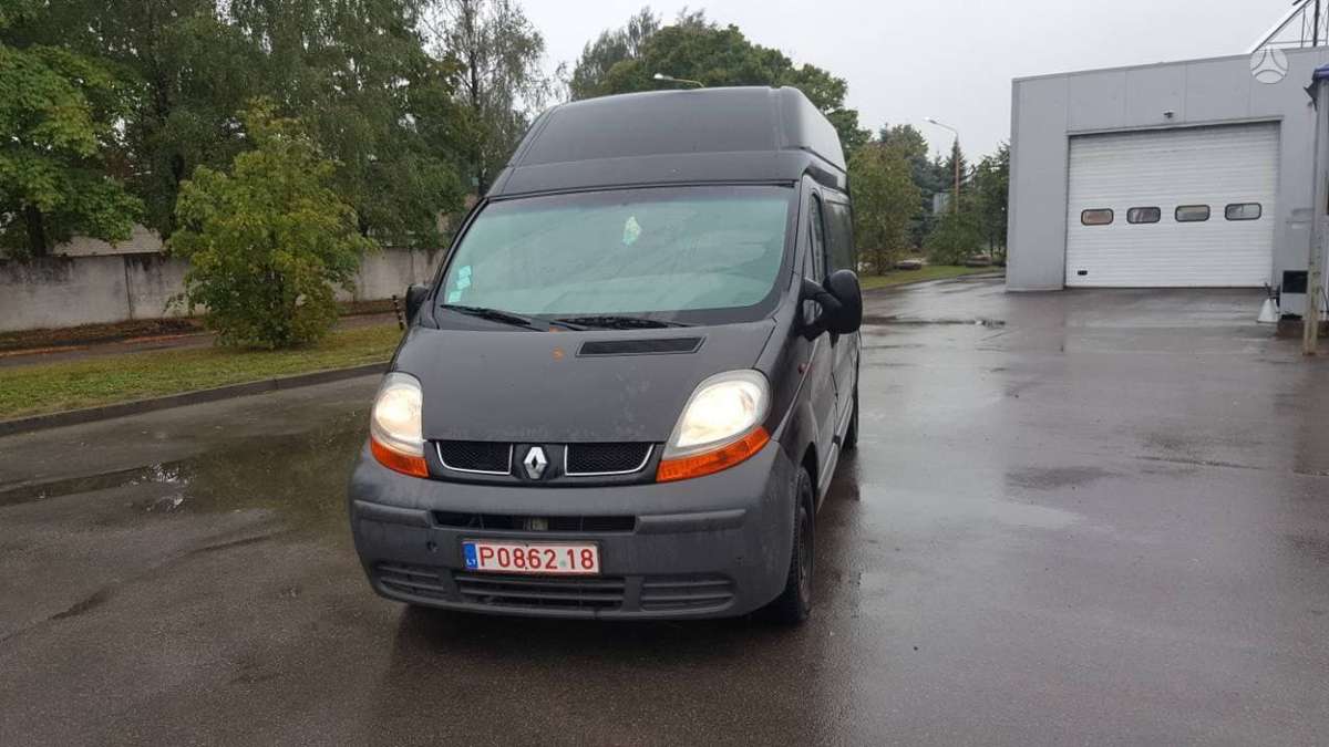 Renault Trafic, keleiviniai mikroautobusai