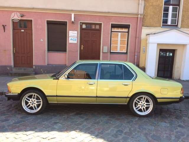 BMW 732, 3.2 l., Седан