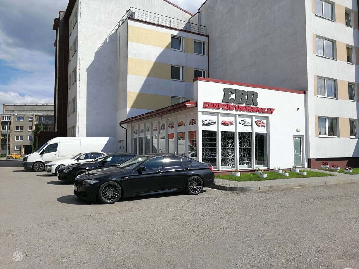 Lukturi aizmugurējie