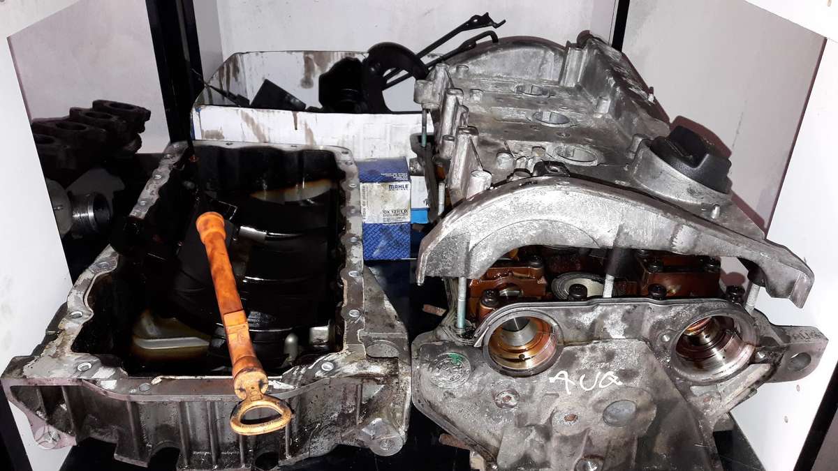 Volkswagen Golf, AUQ, engine parts
