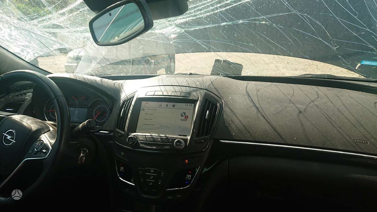 Opel Insignia по частям
