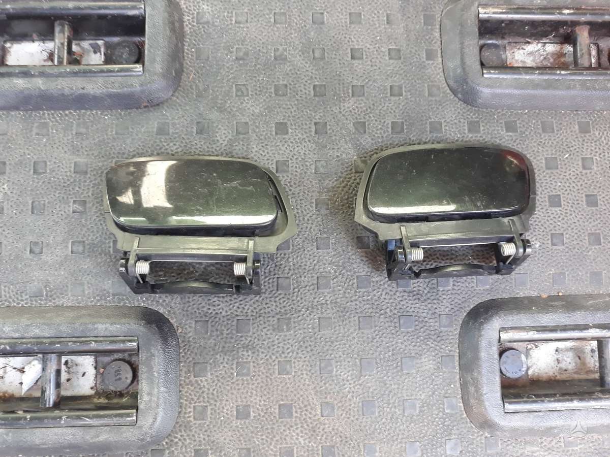 Audi A4 Bamperio apiplovimo dangteliai
